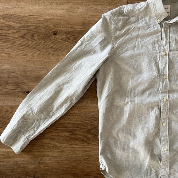 H&M Men’s Long Sleeve Button Down Shirt - Picture 2 of 12